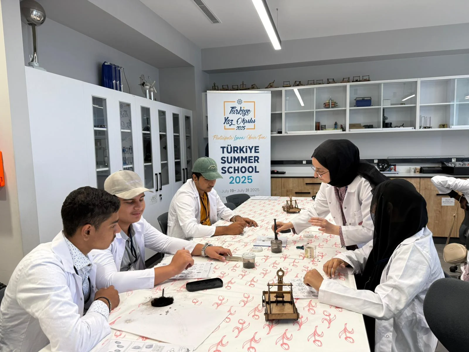 Istanbul Summer Science School Kapsamında Gambia, Pakistan ve Mali’deki Türk Okulu Öğrencilerini Ağırladık